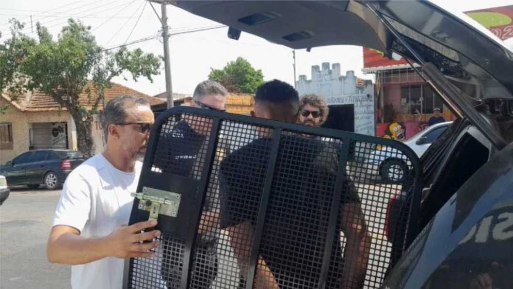 Policiais
